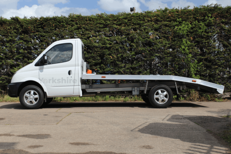 This is the V80 3.5T Recovery Truck vehicle.